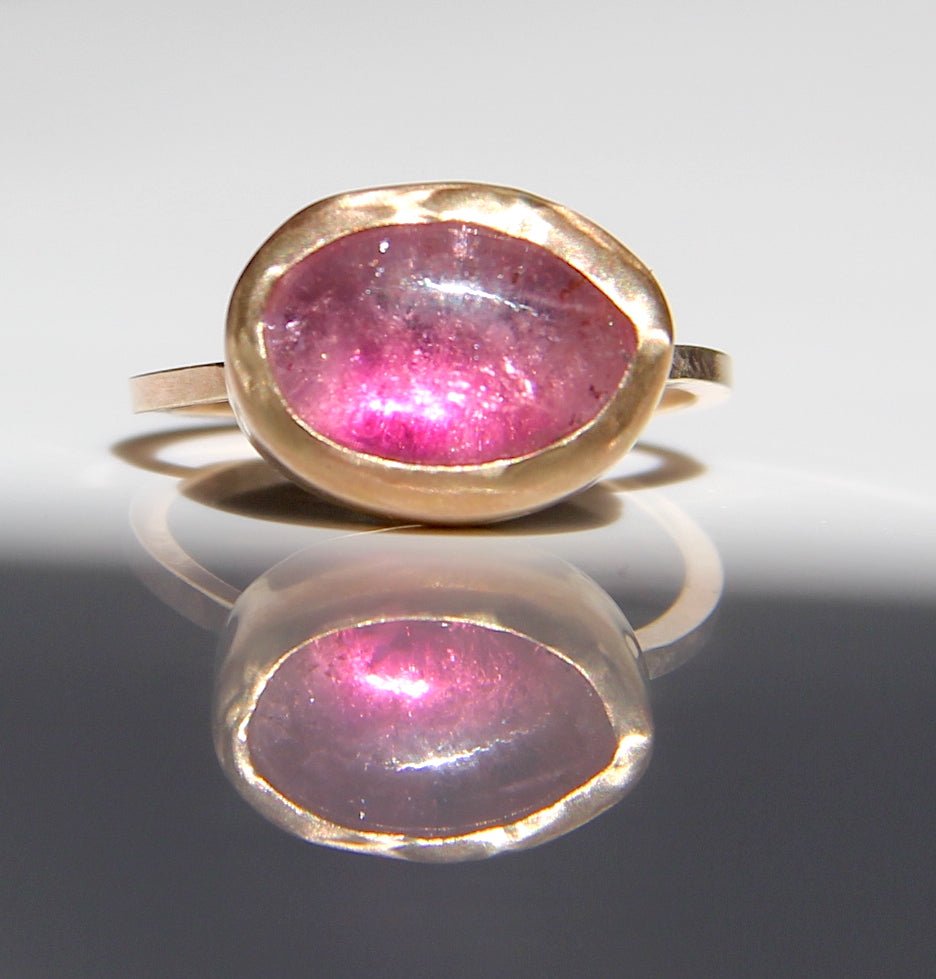 Gradient pink tourmaline ring