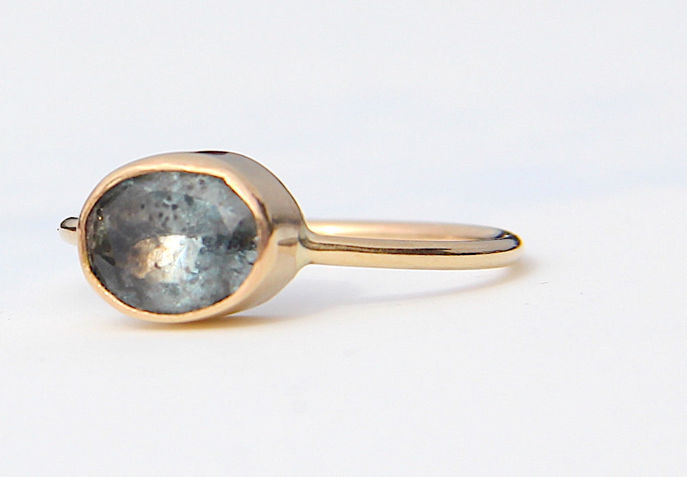 Moss Green Agate in gold