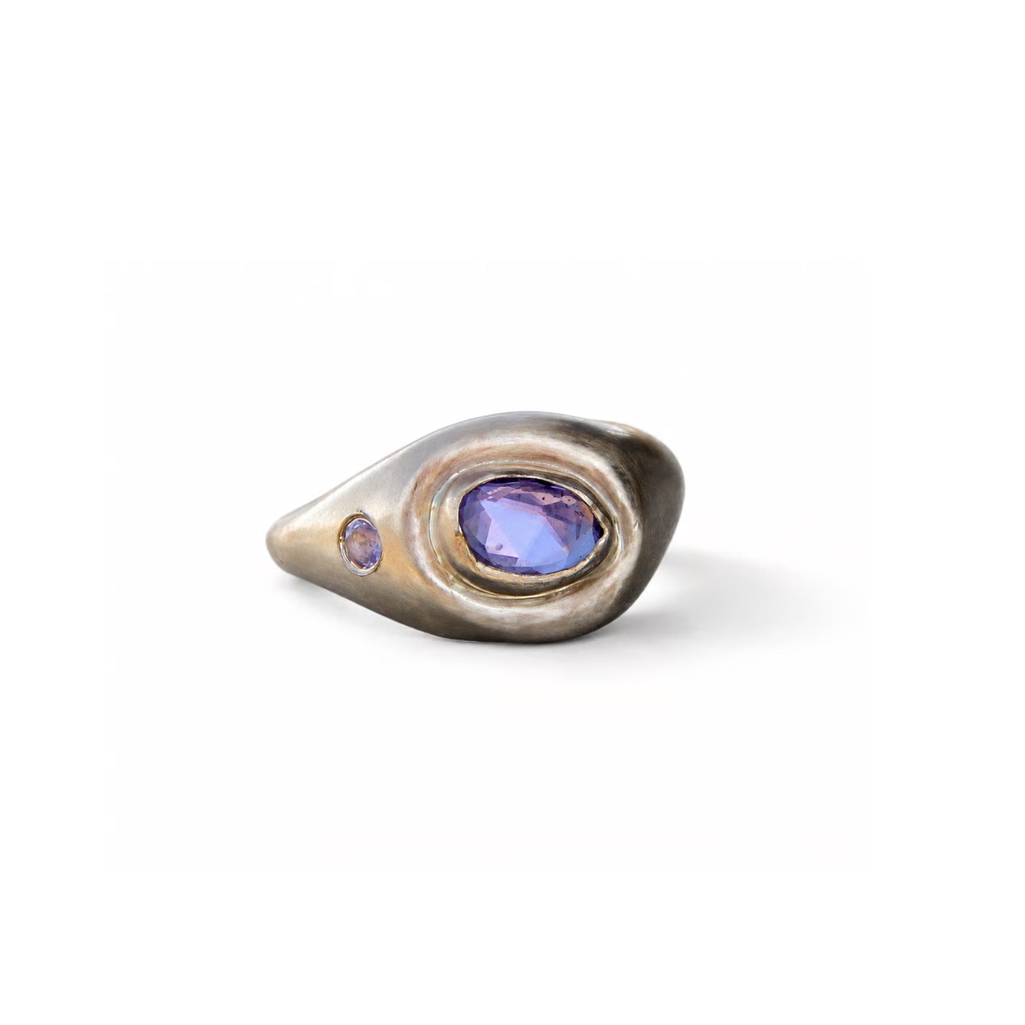 Side hustle sapphire + amethyst ring
