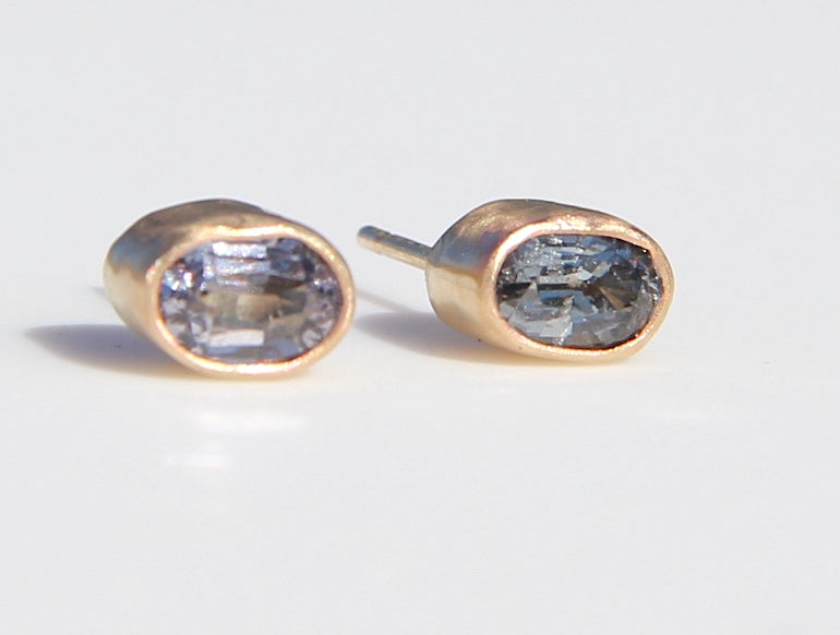 Gray Spinel Stud Earrings in gold