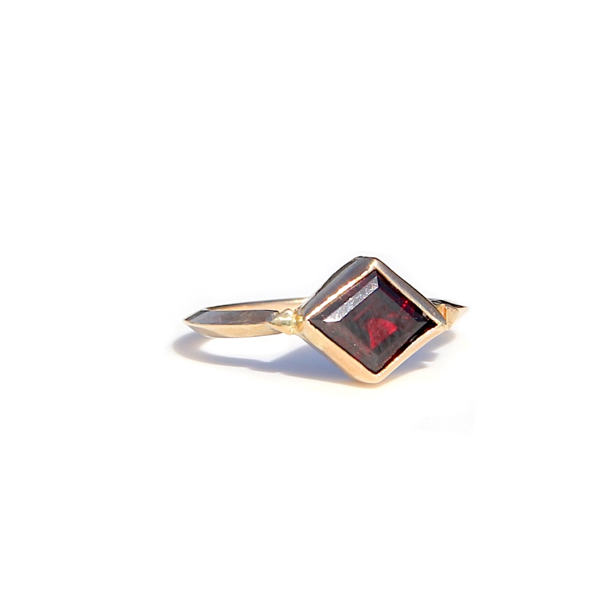 Diamond Shape Garnet Ring in dark bordeaux