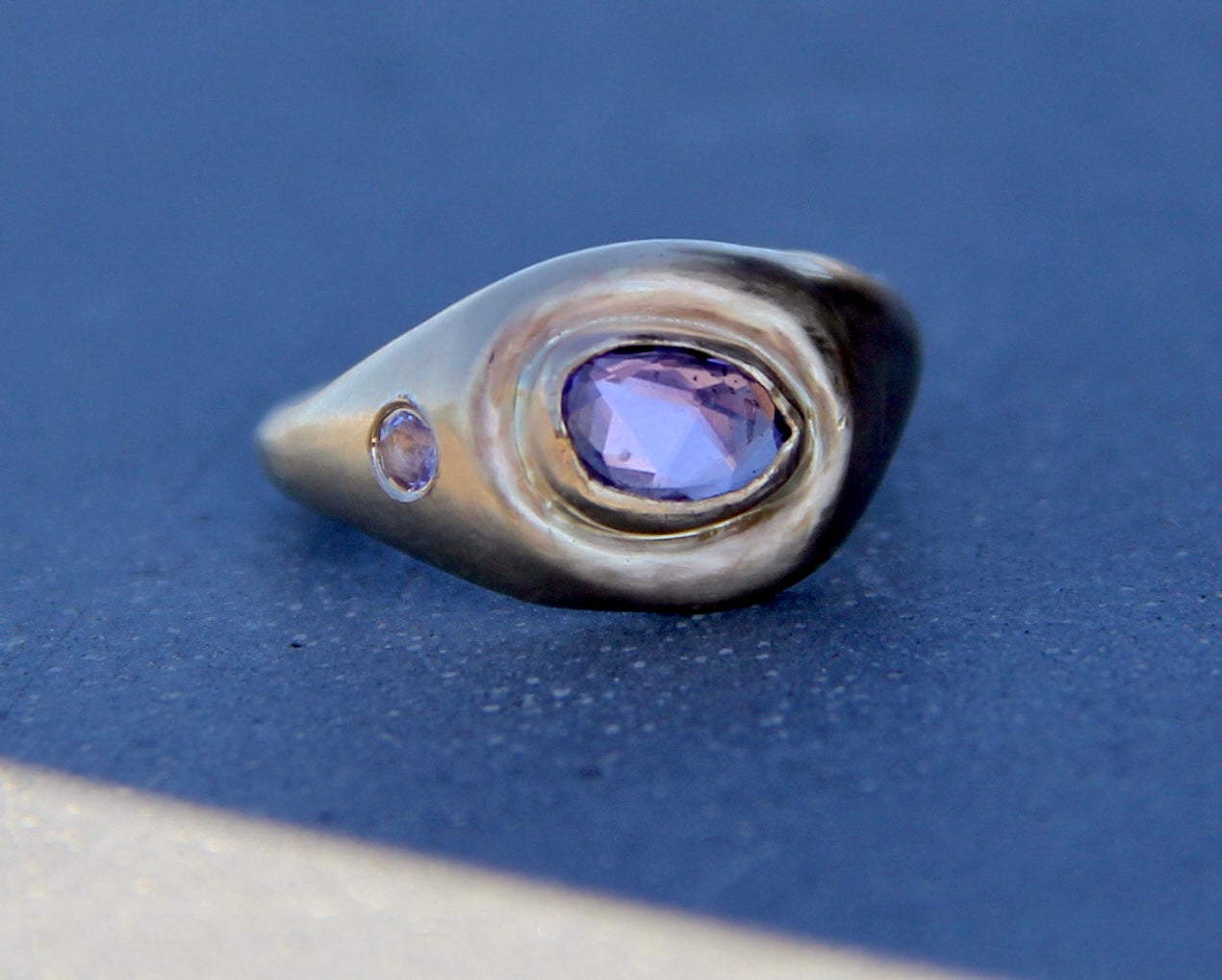 Side hustle sapphire + amethyst ring