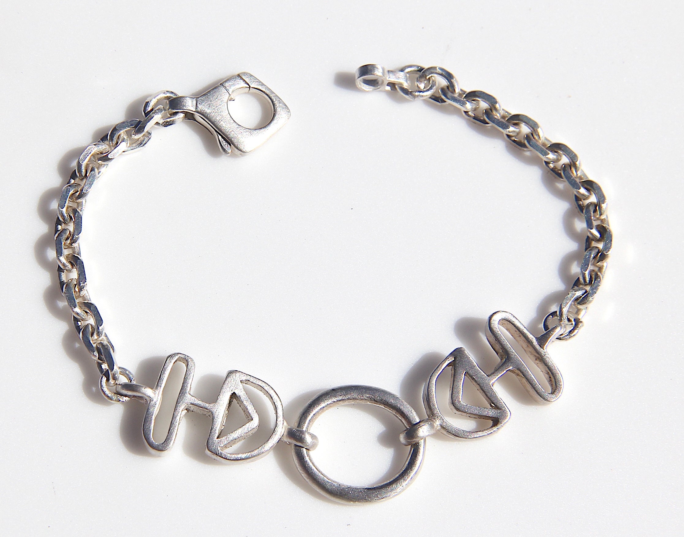 Stanchion Chain-link Bracelet