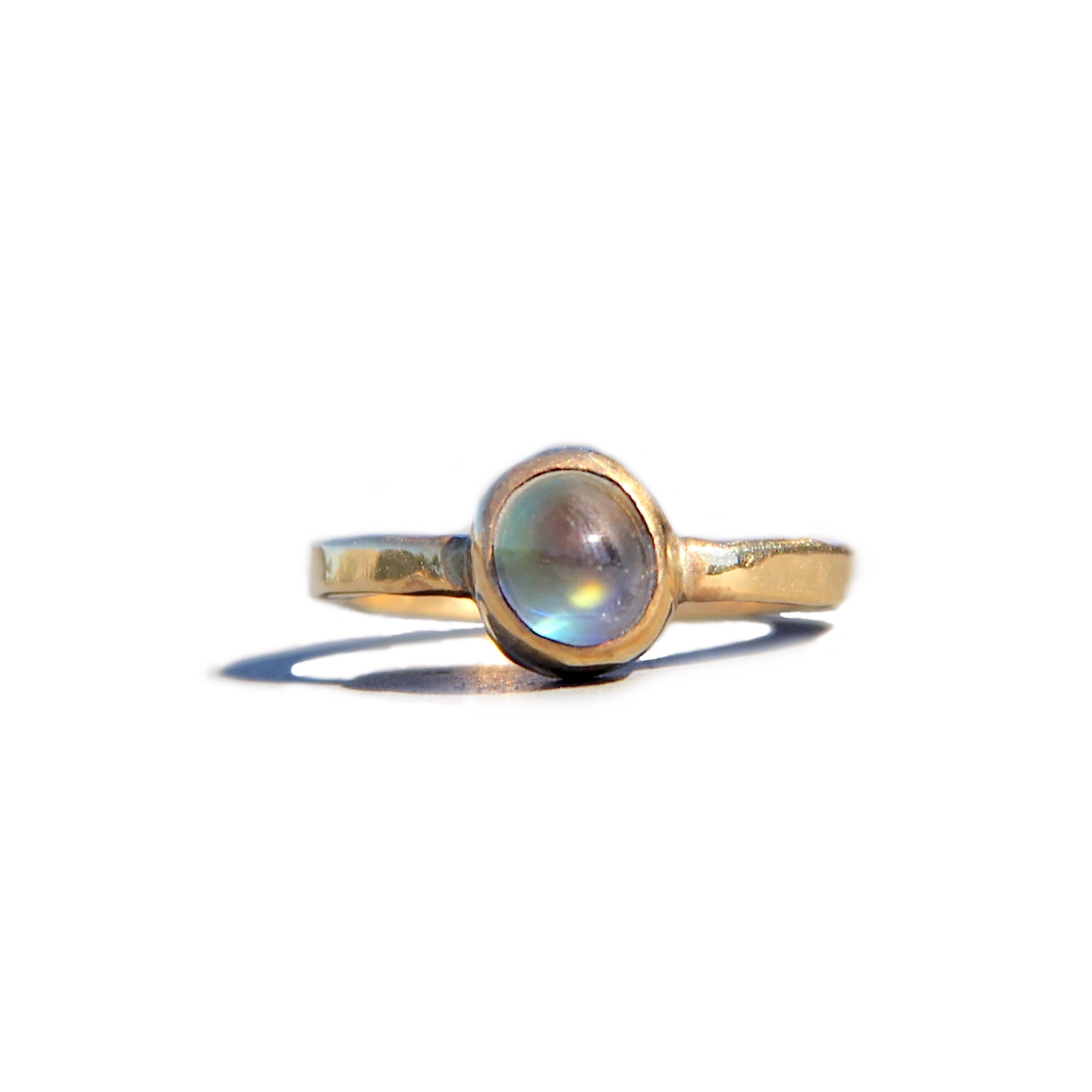 Madagascar Moonstone Ring in gold