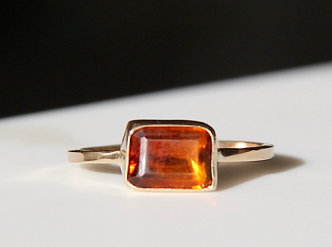 Hessonite Ring in gold